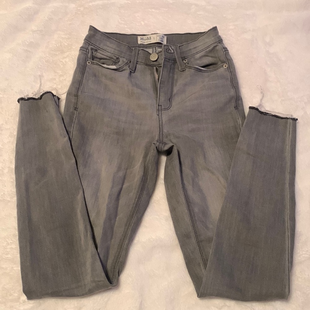 Gray skinny stretch jeans